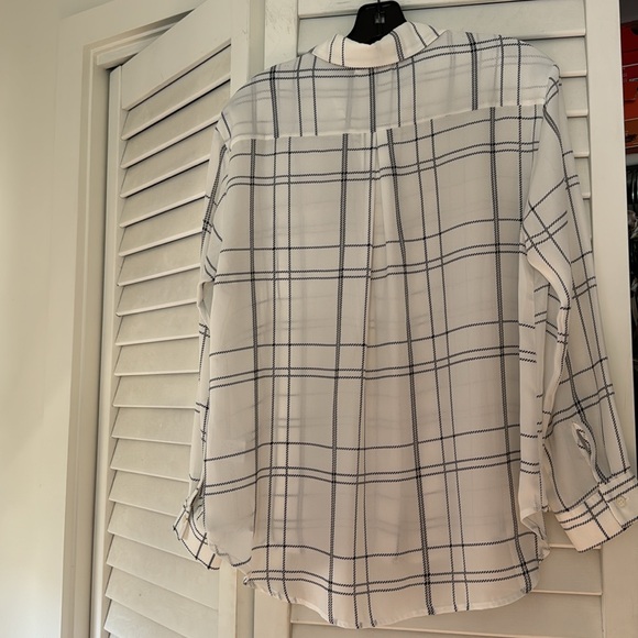 SOLD Pleione Button Down Size Small - Picture 5 of 5